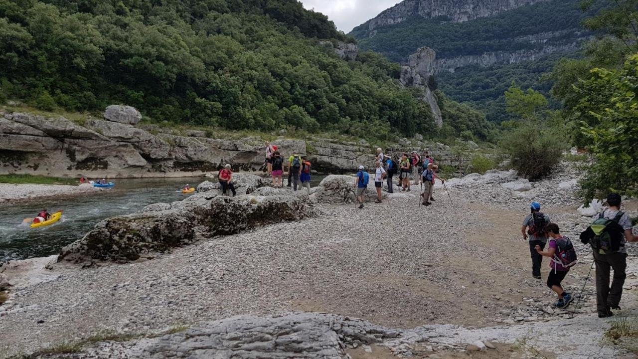 Gites Du Combeau Saint-Maurice-dʼIbie Exteriér fotografie