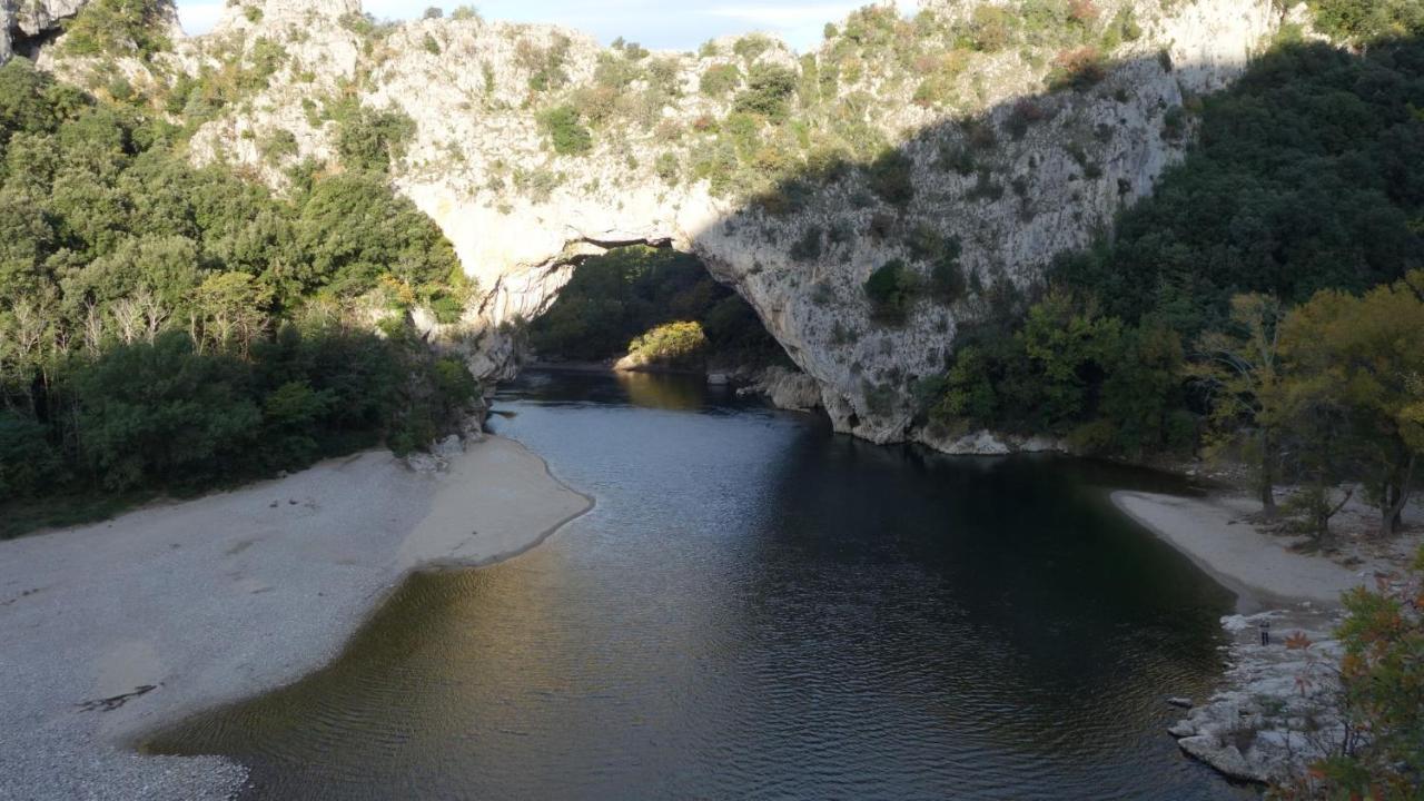 Gites Du Combeau Saint-Maurice-dʼIbie Exteriér fotografie
